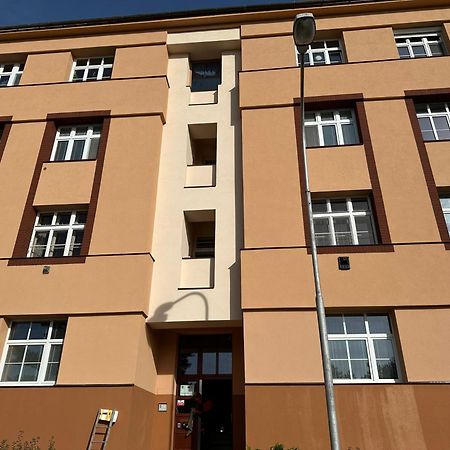 Apartman U Vystaviste オロモウツ エクステリア 写真
